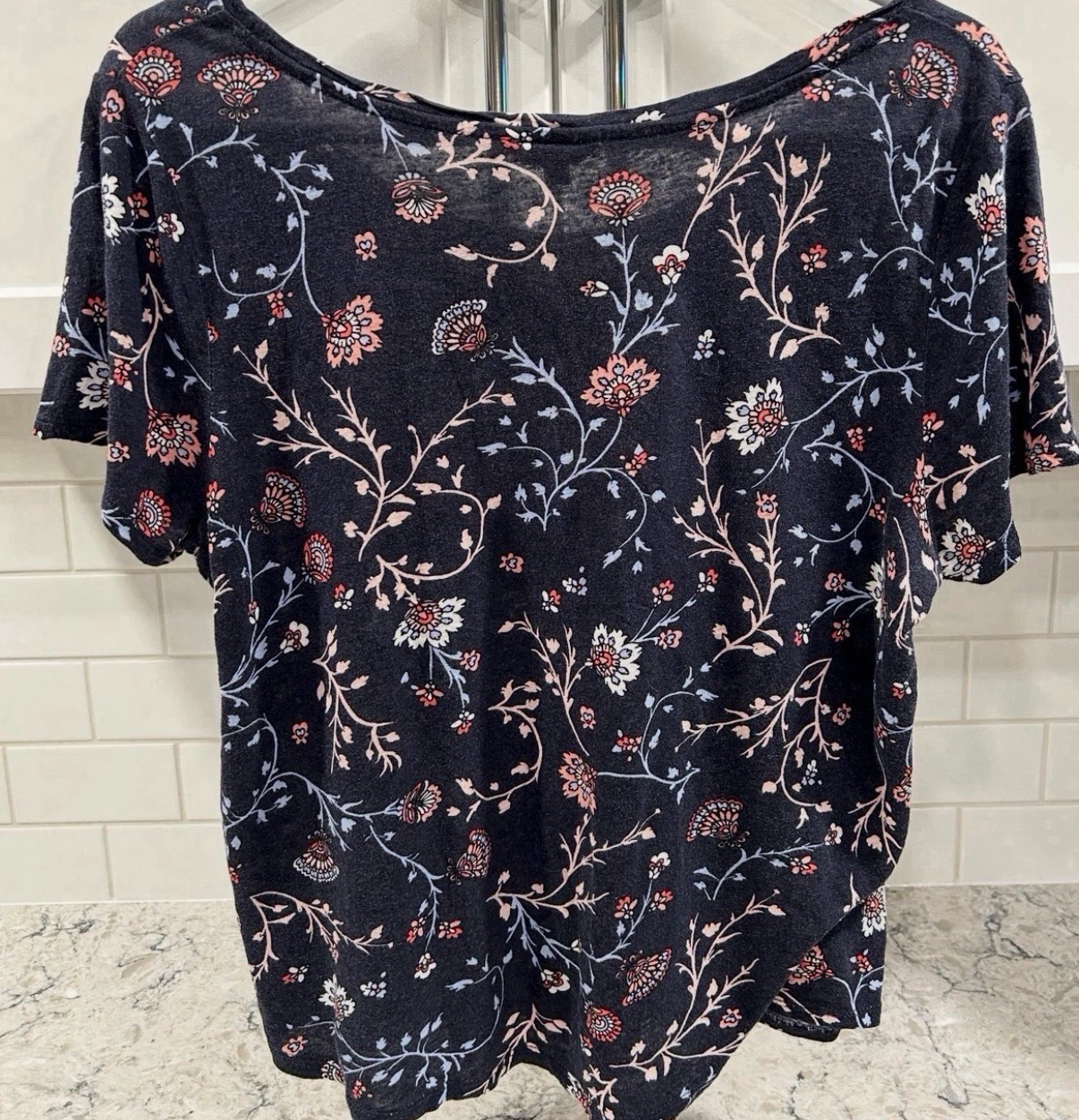 Women’s Reitmans Relaxed Fit Floral Print T-Shirts (Size M) - photo 2