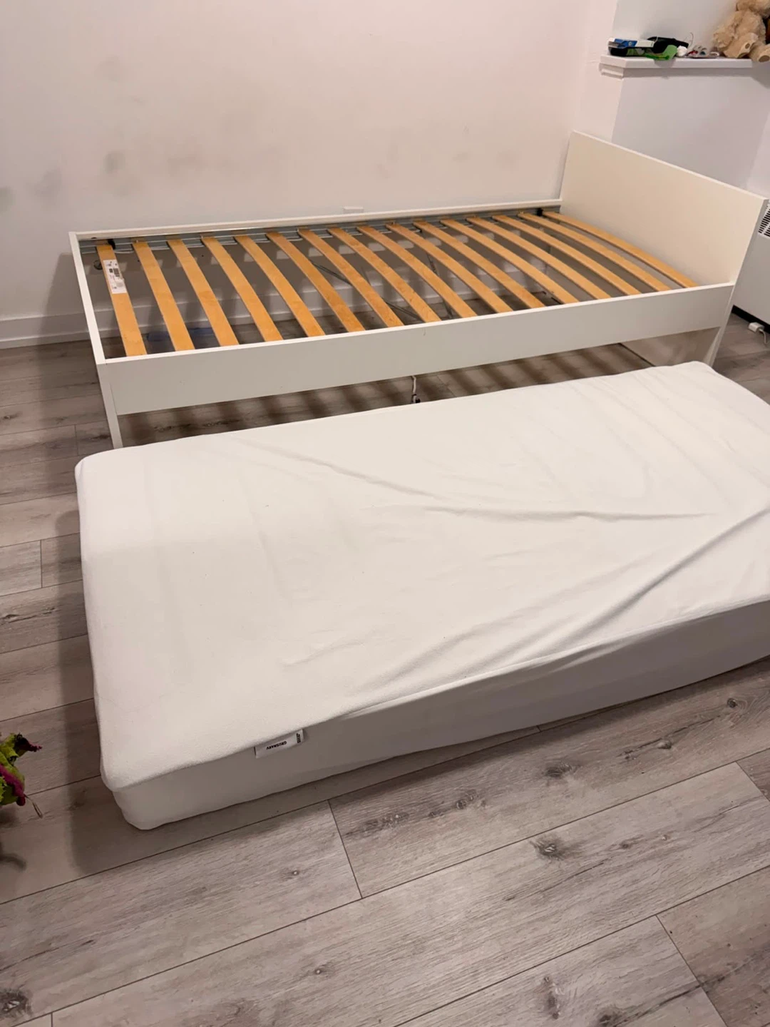 IKEA Luroy Twin Slatted Bed Base with GRUSNARV Bed Frame - photo 4