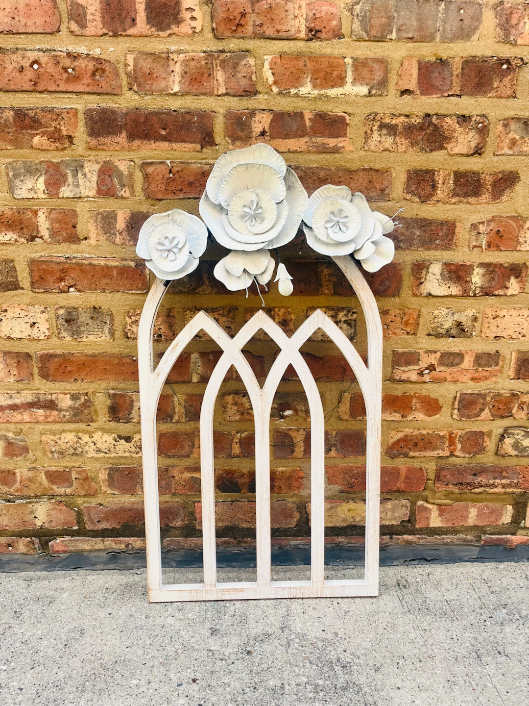 LOVELY ARCHED WALL DECOR