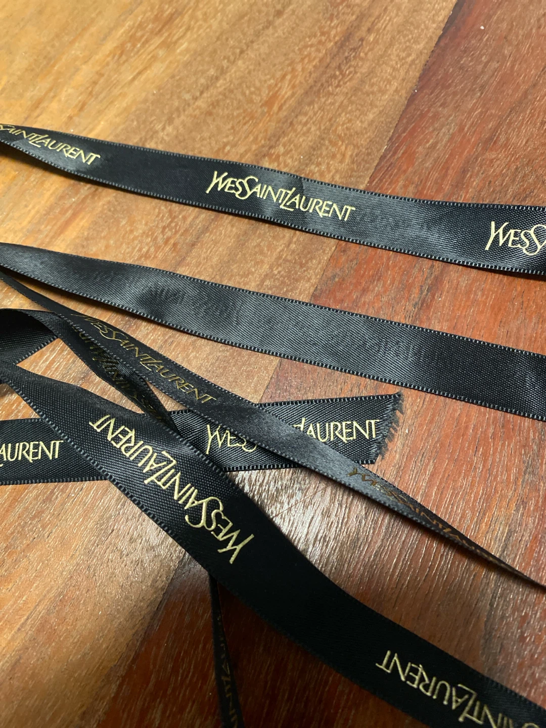 New (Unused) YVES SAINT LAURENT Black & Gold Ribbon- 65 Inches - photo 2