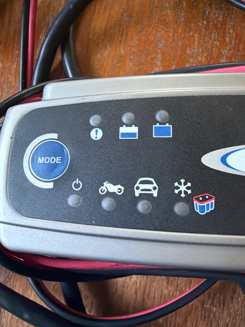 CTEK Multi US330 12V Smart Battery Charger - photo 3