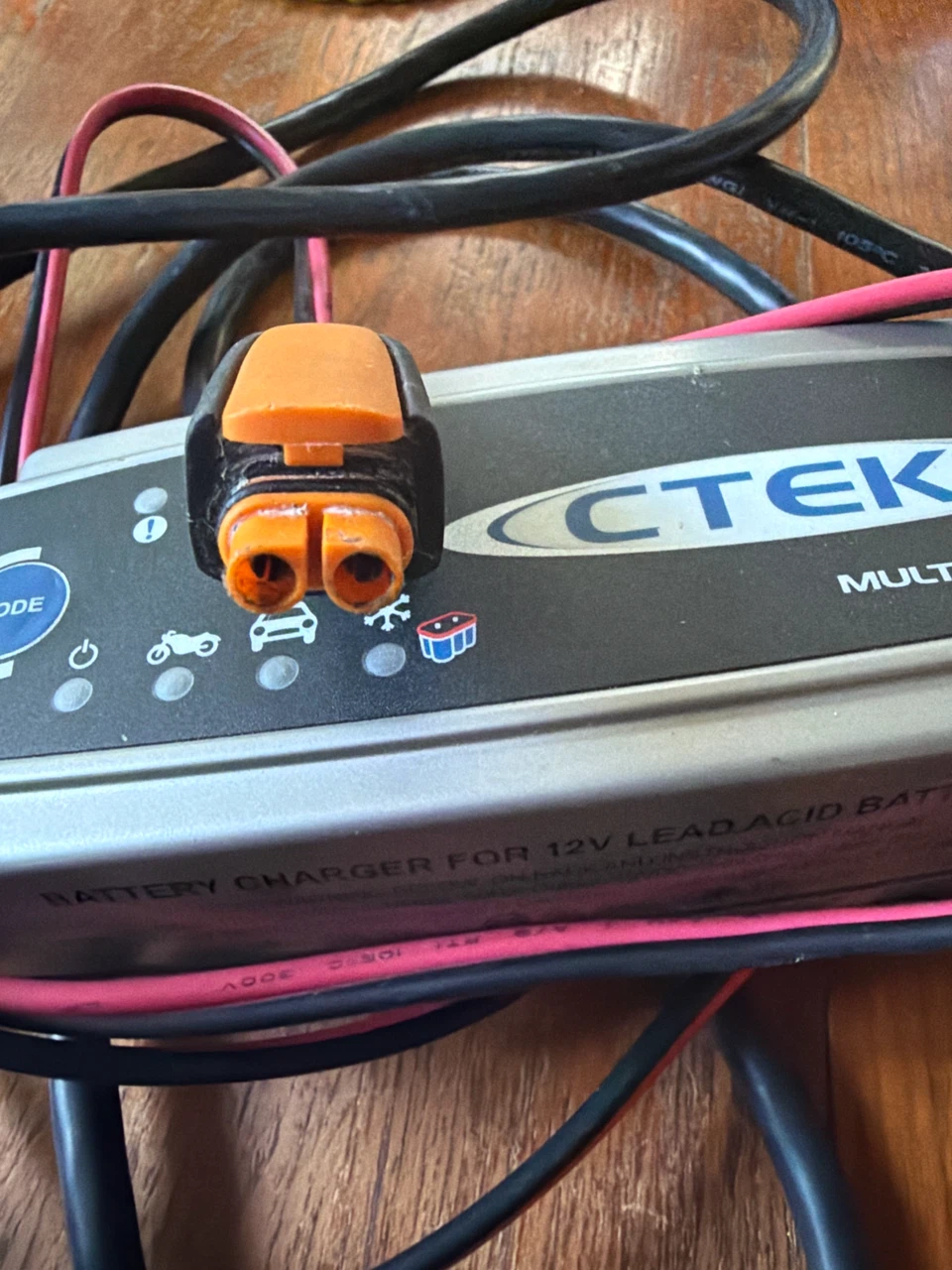 CTEK Multi US330 12V Smart Battery Charger - photo 4