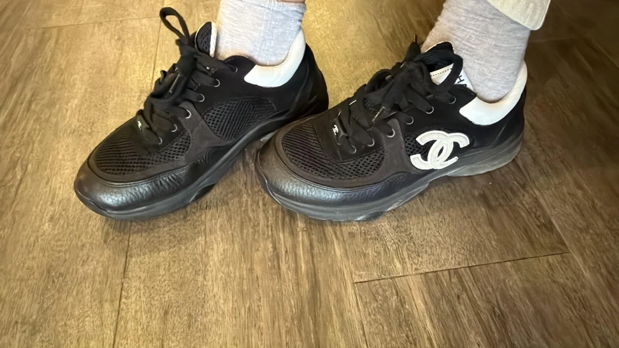 CHANEL Sneakers