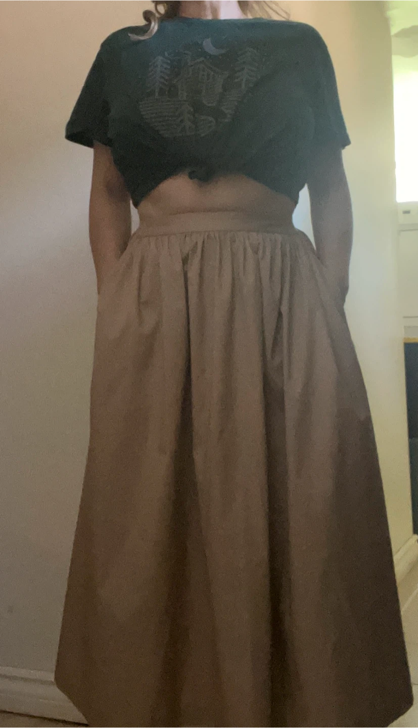 Uniqlo Beige cotton  Midi Skirt- (Fits S–M)