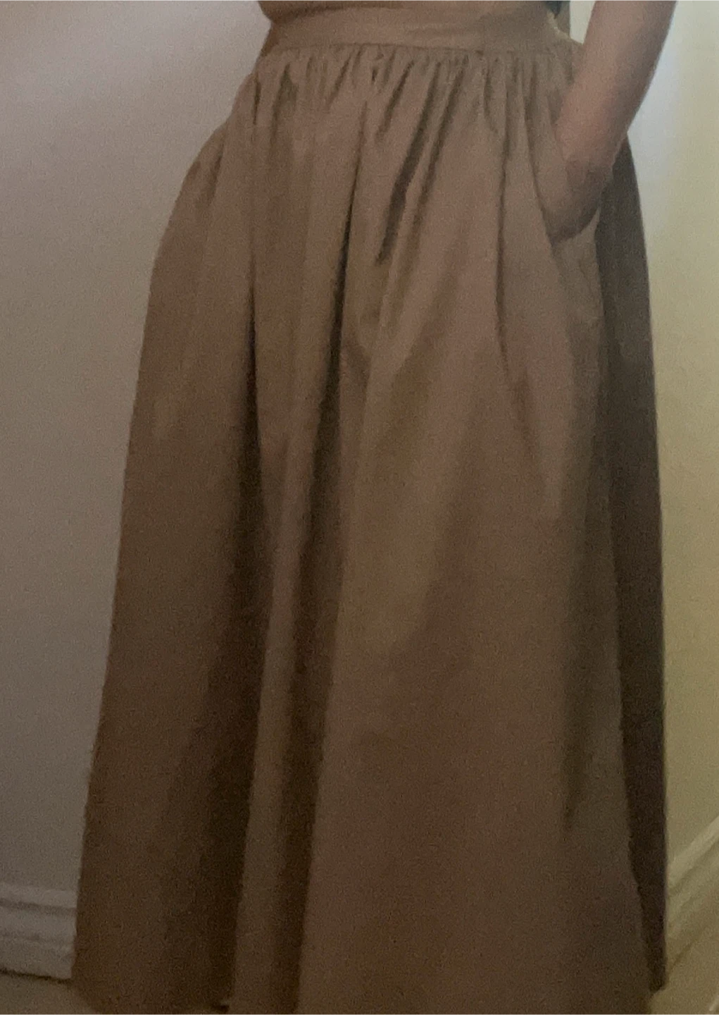 Uniqlo Beige cotton  Midi Skirt- (Fits S–M) - photo 2