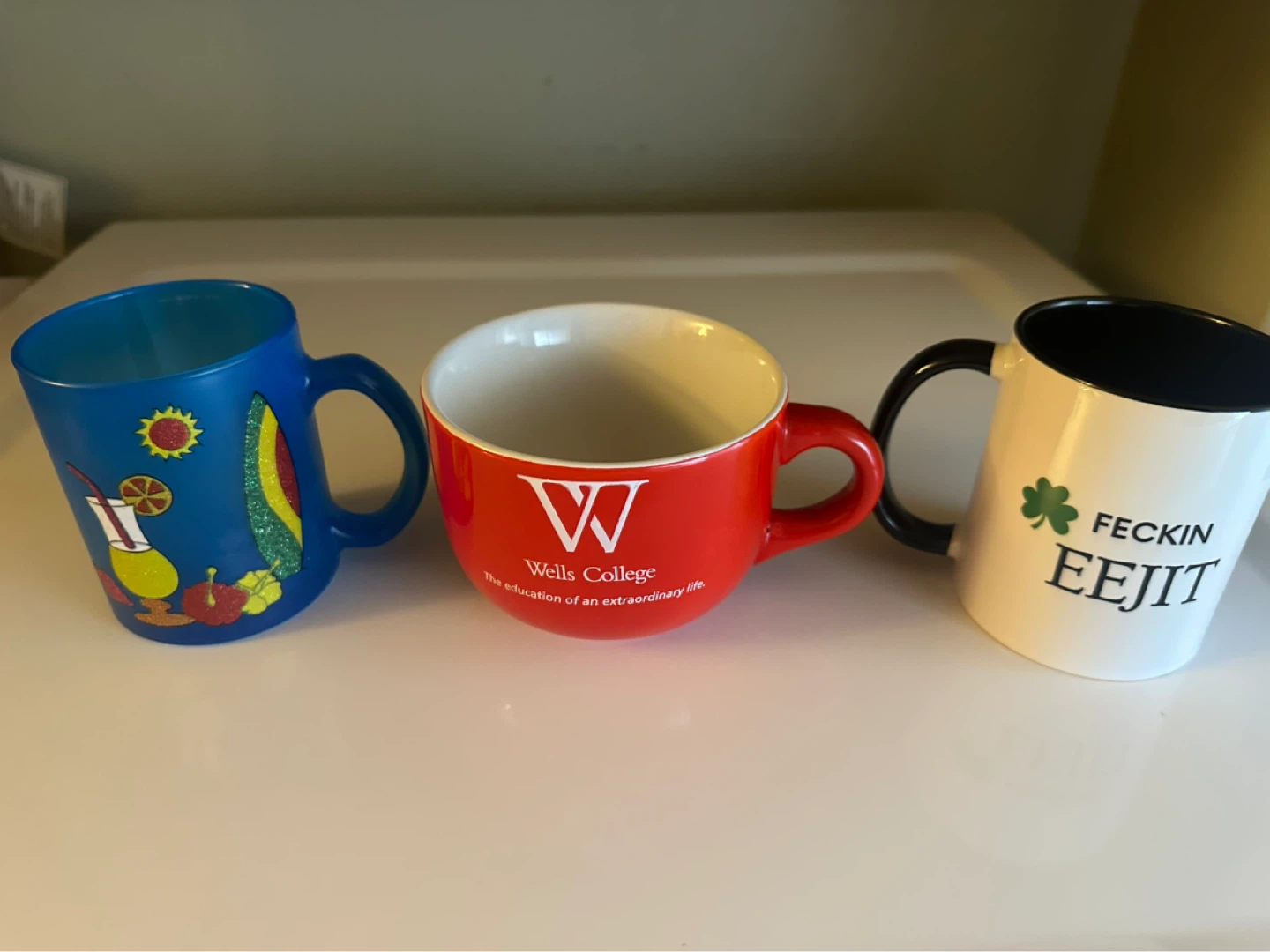3 Mugs - Wells College, Feckin Eejit, Tropical Drink - photo 2