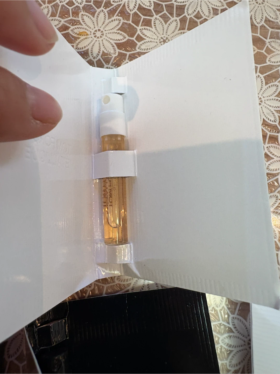 Assorted Perfume Samples - Tom Ford, YSL, Armani - photo 3