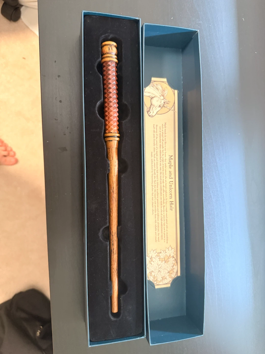 Ollivanders Maple and Unicorn Hair Wand (Looking for best offer) - photo 2