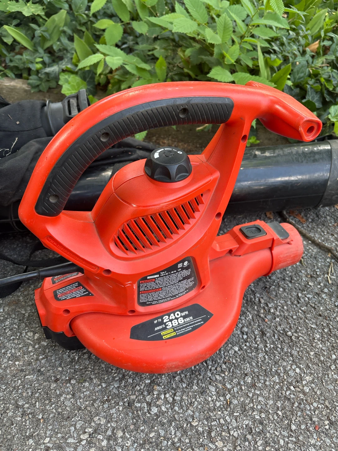 Black+Decker Blower/Vacuum - photo 2