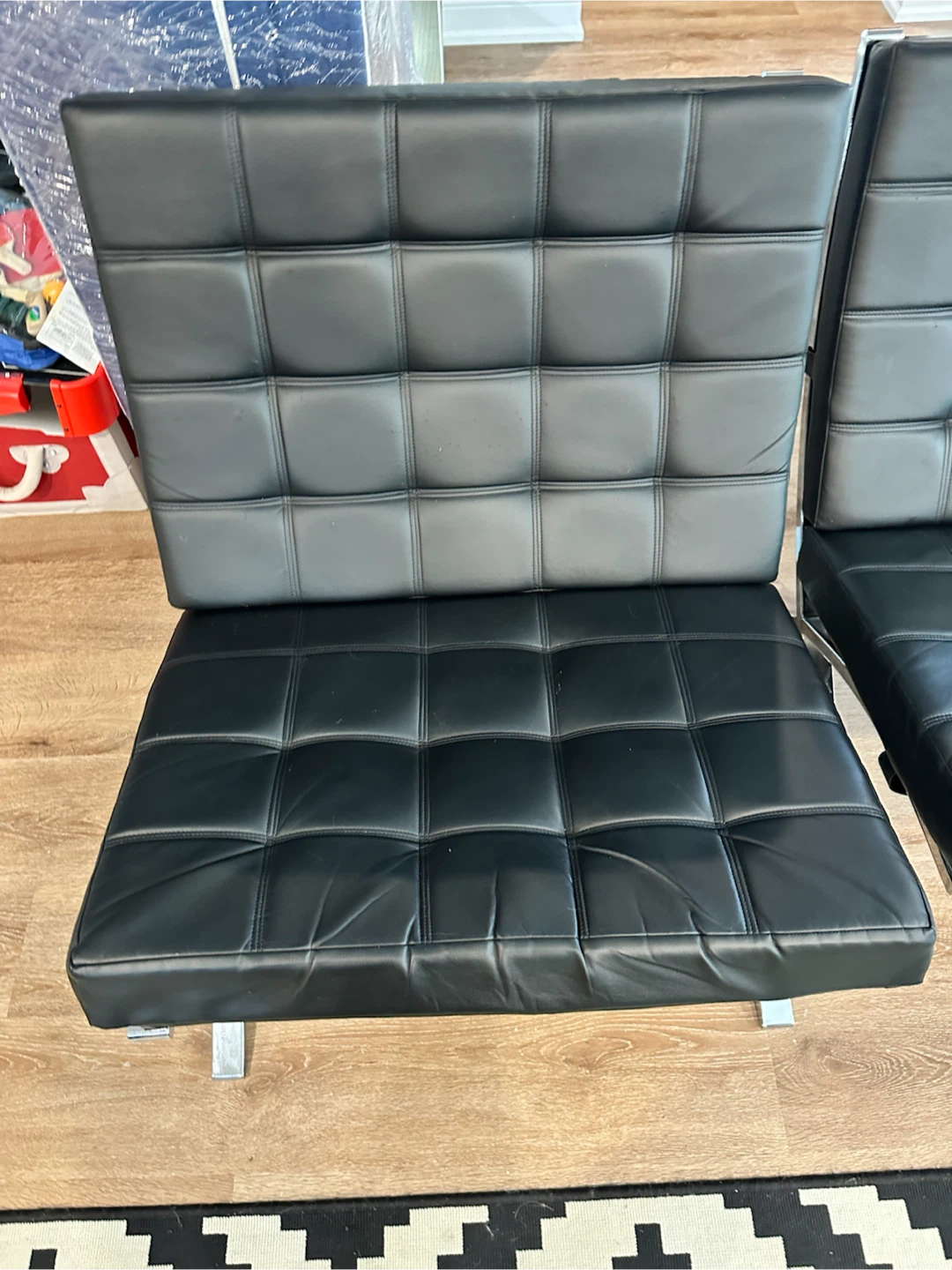 Black leather lounge chairs (set of 2) - photo 3