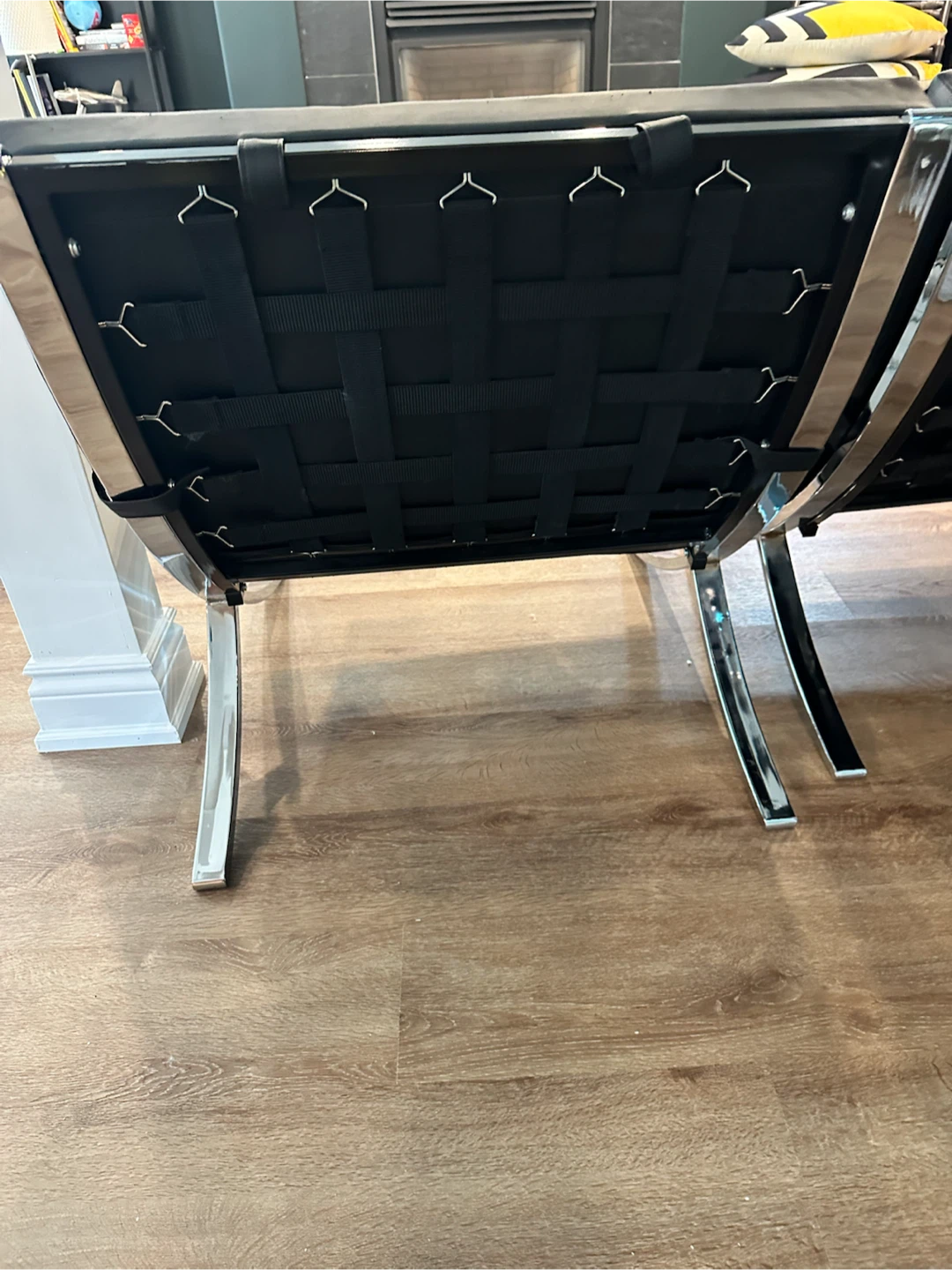 Black leather lounge chairs (set of 2) - photo 5