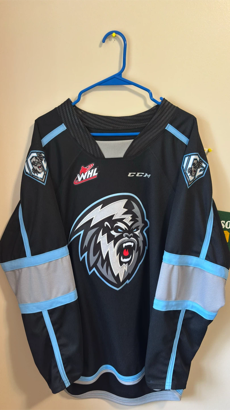 Winnipeg/Kootenay ICE WHL Jersey