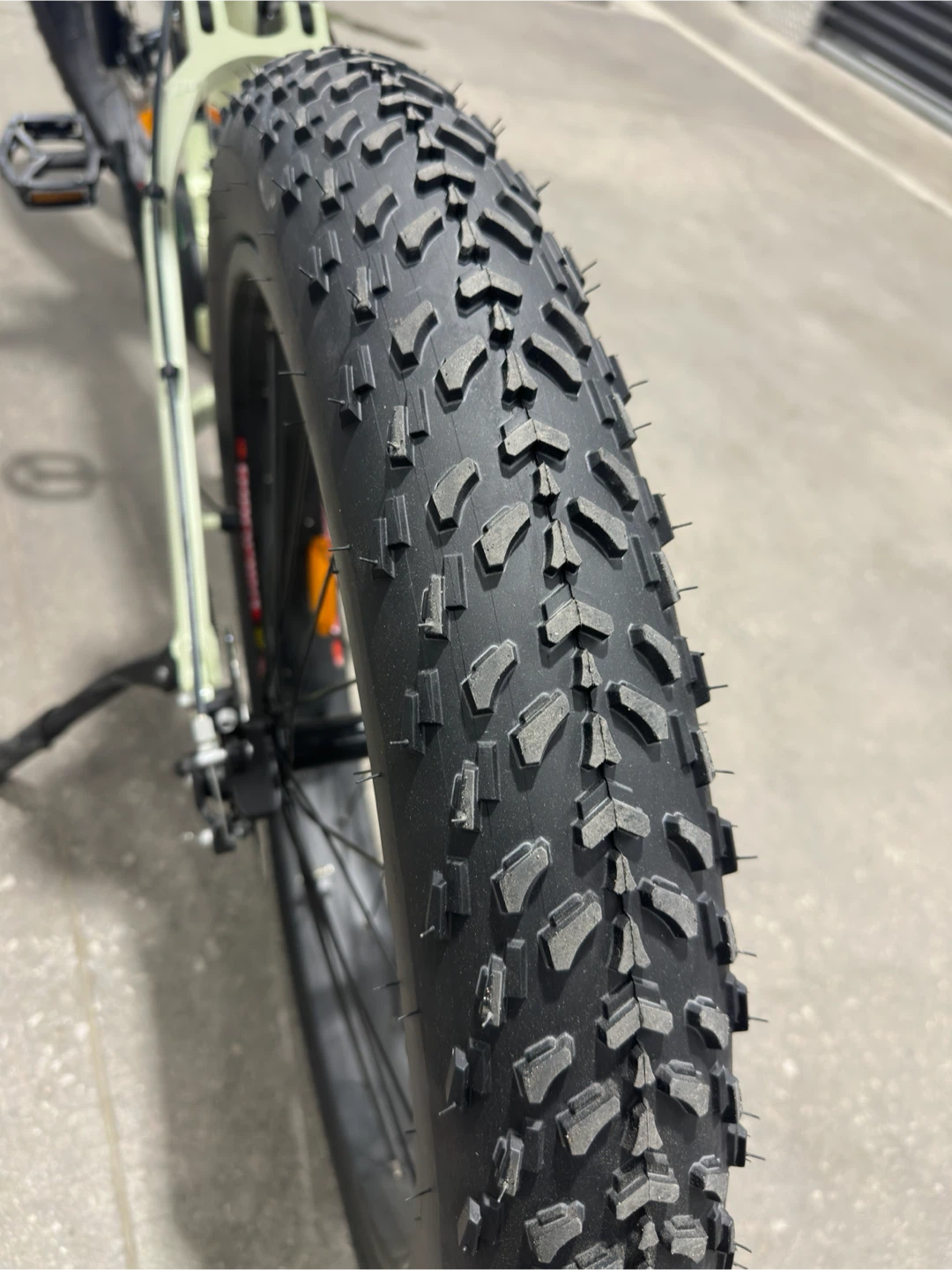 New - Daymak Wild Goose Mid-Drive Electric Fat Tire Bike - photo 5