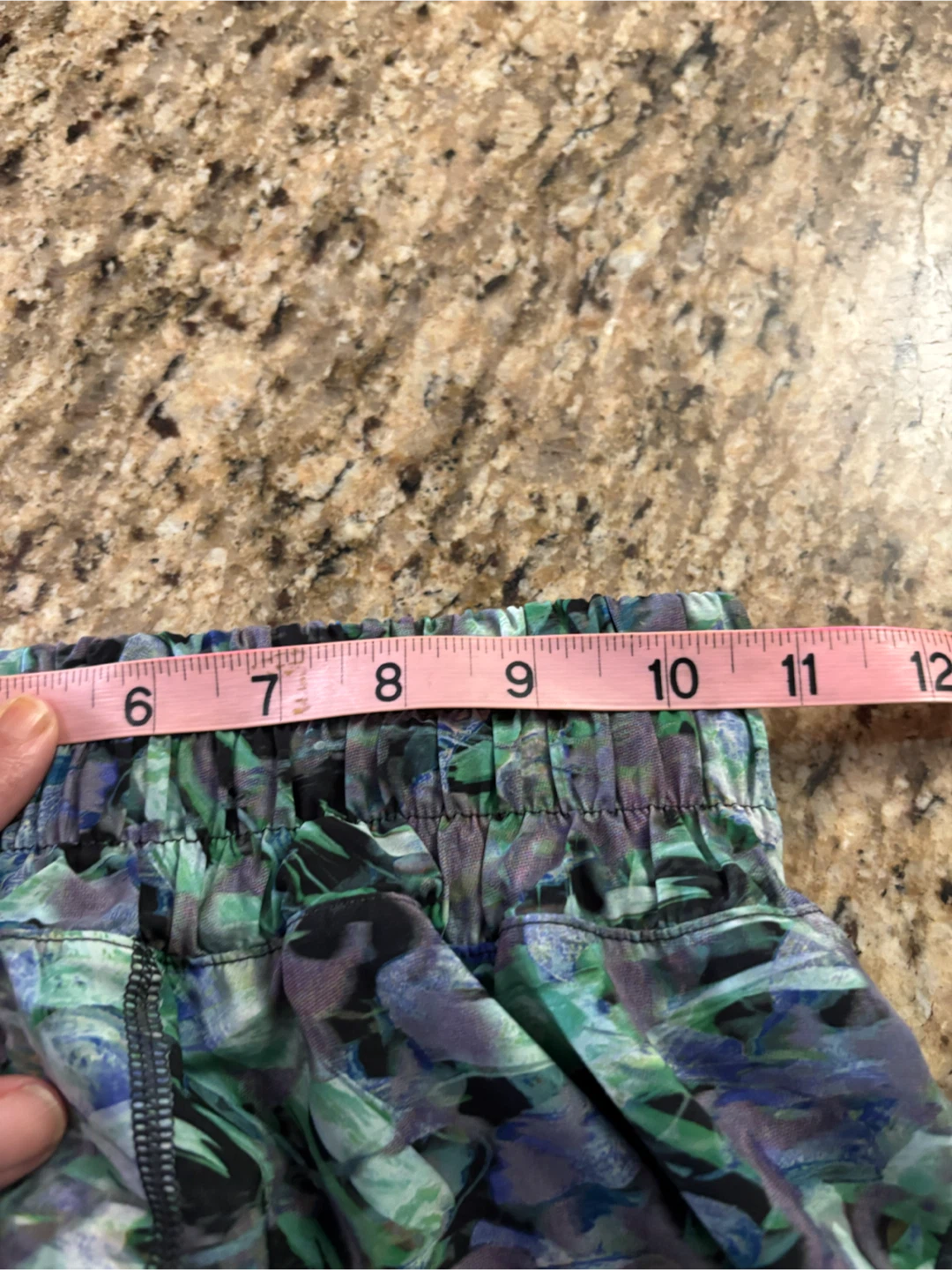 Lululemon Running Shorts Size 2 - photo 3