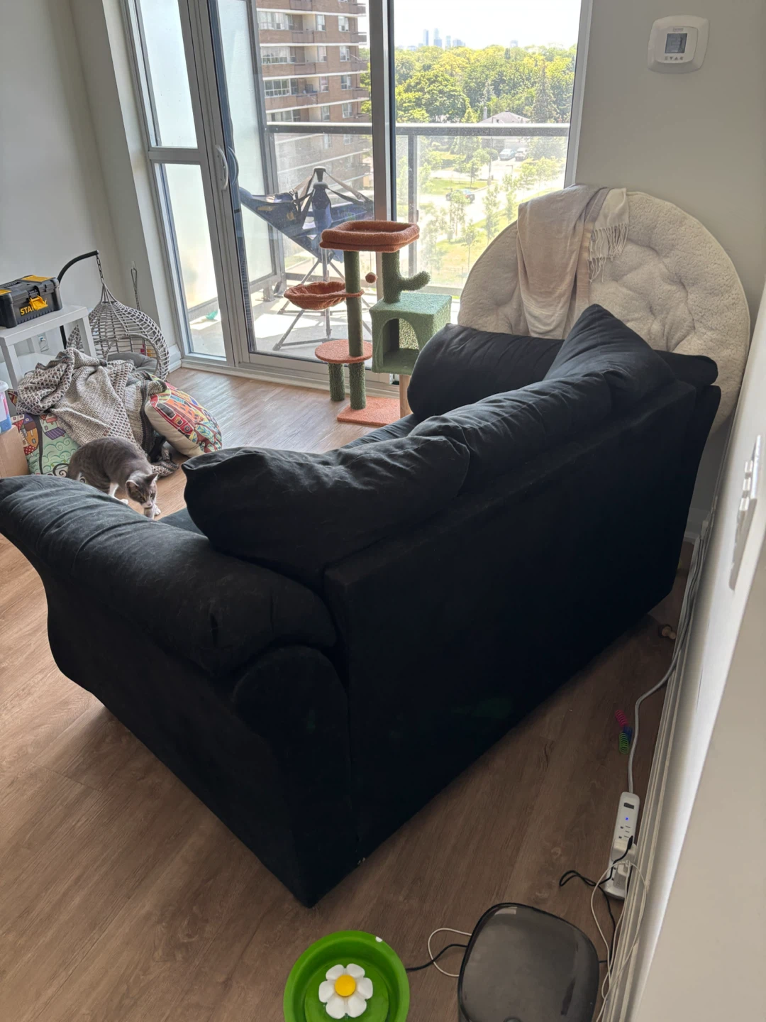 Black loveseat - photo 3