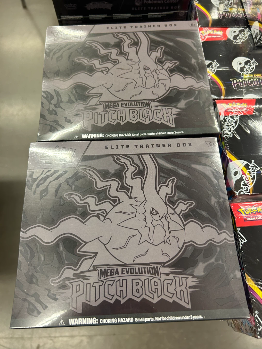 Pokémon Elite Trainer Box - Mega Evolution Pitch Black