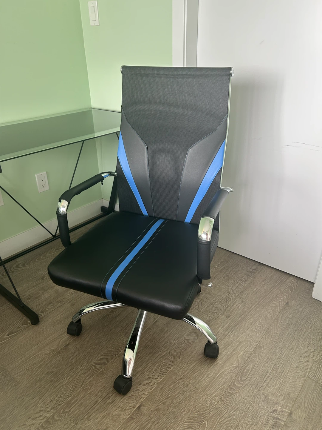 TOYTEXX Ergonomic Office Chair - Black & Blue