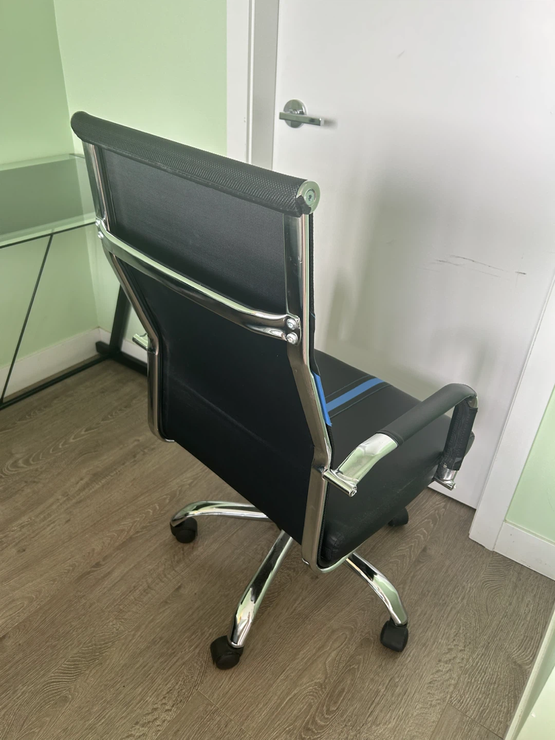 TOYTEXX Ergonomic Office Chair - Black & Blue - photo 2