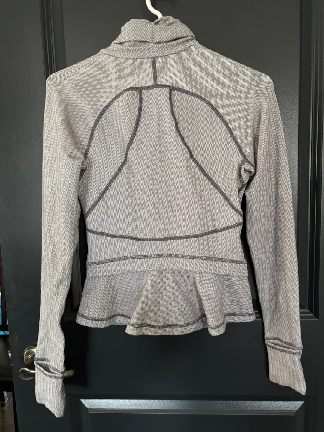 Lululemon Athletica Grey Herringbone Jacket - photo 3