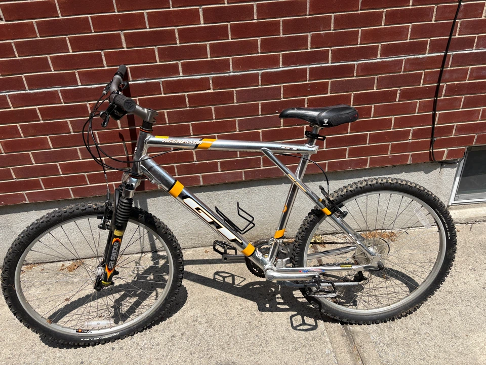 GT Aggressor Mountain Bike - photo 2