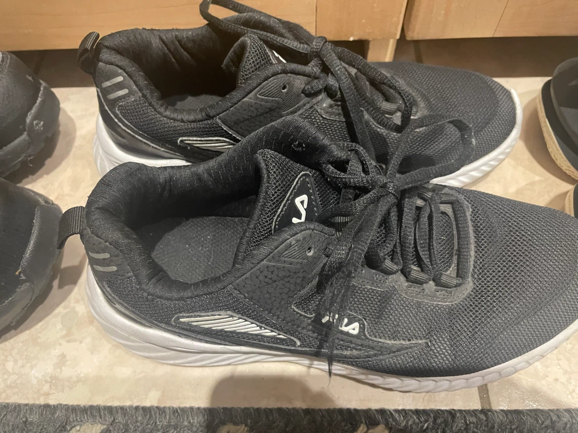Nike Youth Size 7Y Black Basketball Shoes - photo 3