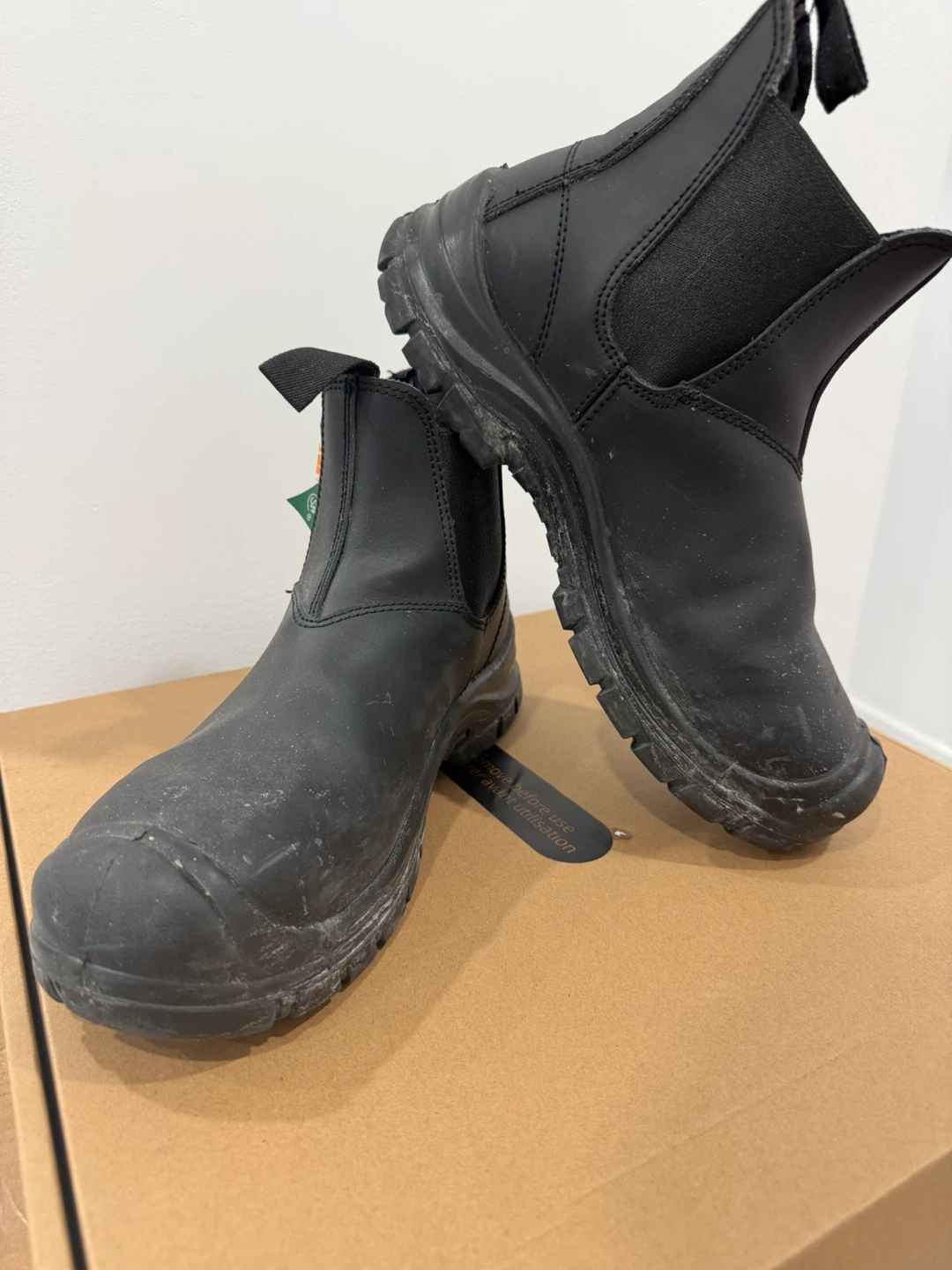 ALTRA INDUSTRIAL Black Safety Boots - Size 9