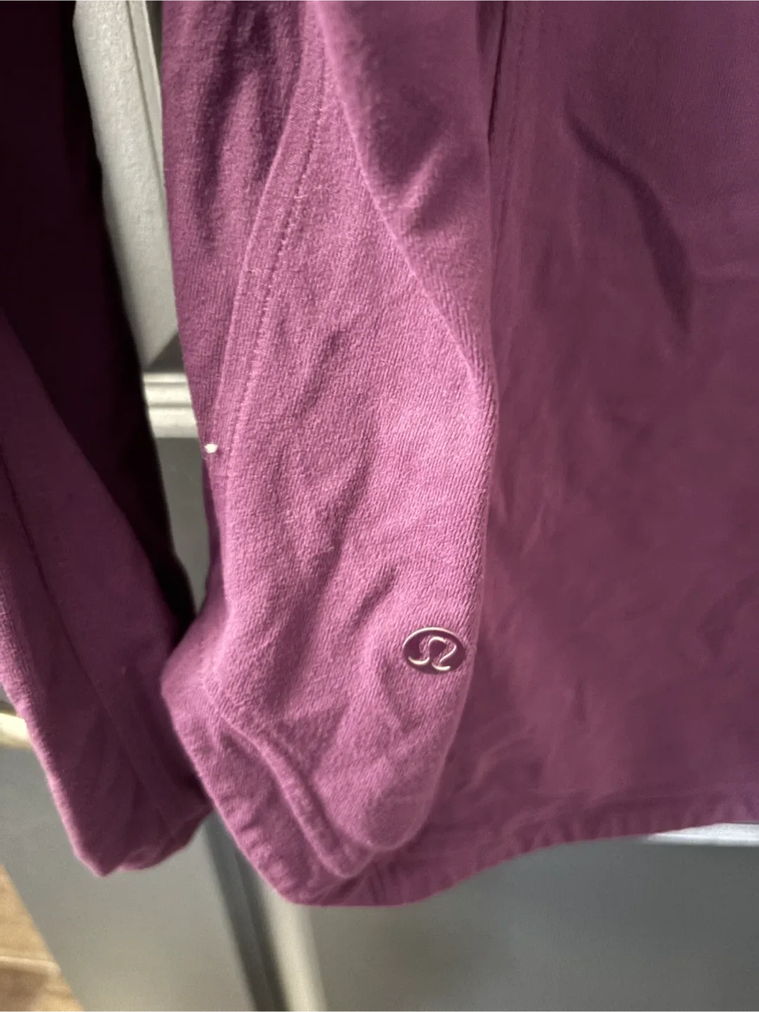 Lululemon Hooded Long Sleeve Top Women's Size 6 - photo 3