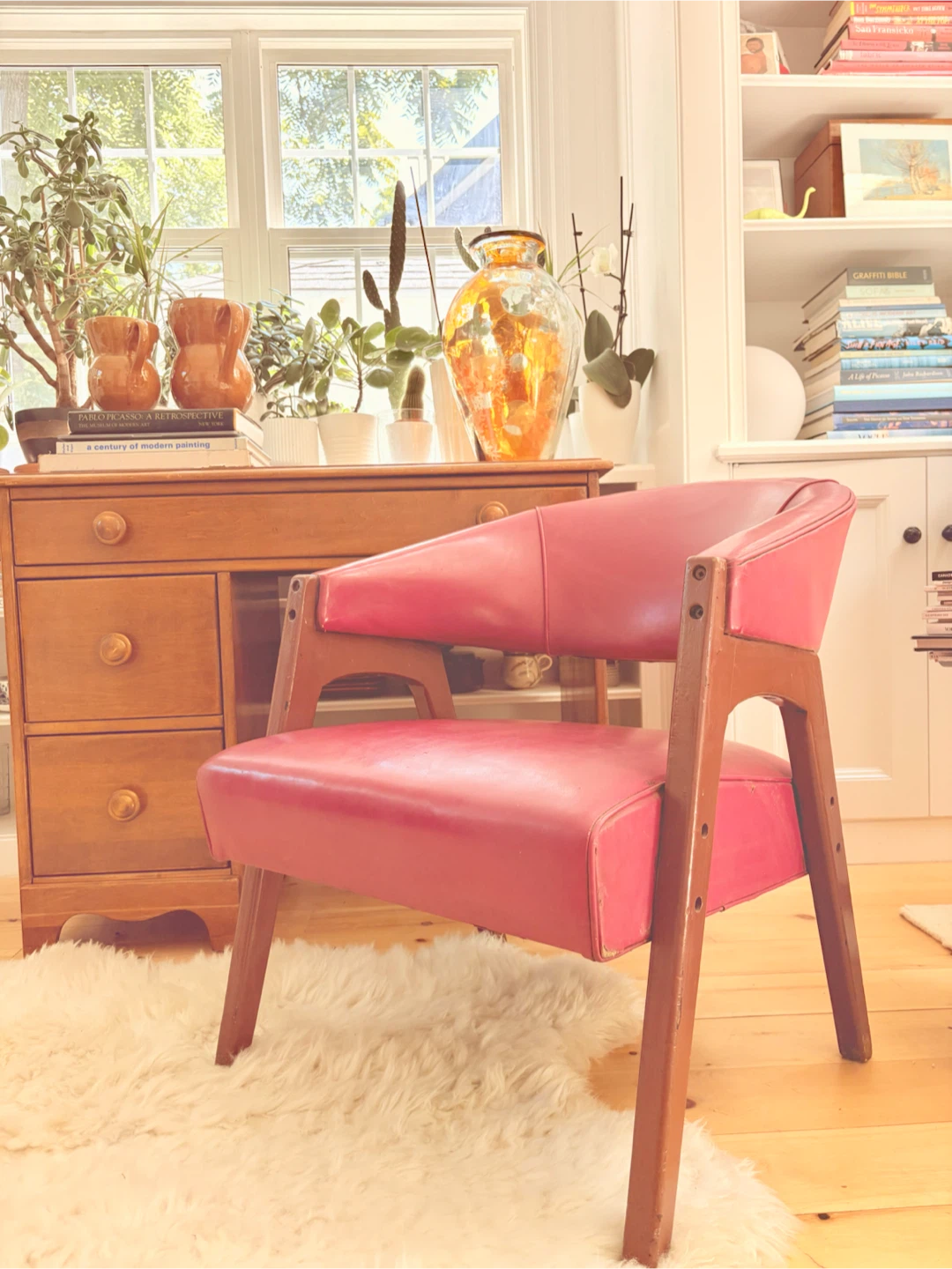 Red Mid-Century Modern Accent Chair - photo 2