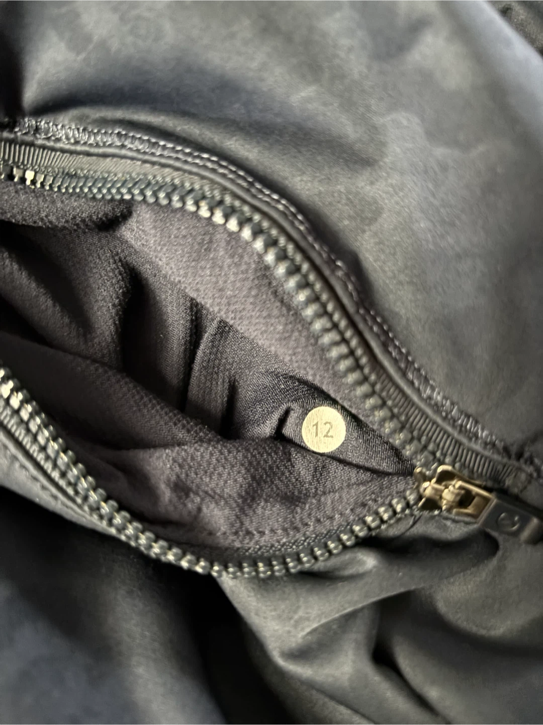 Lululemon Jacket Size 12 - photo 2