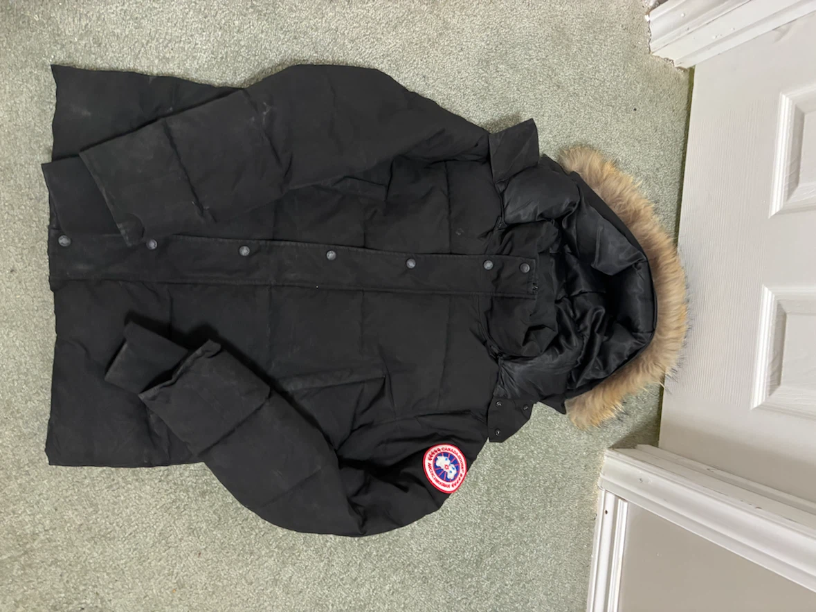 Canada Goose Black Down Parka Jacket - photo 4