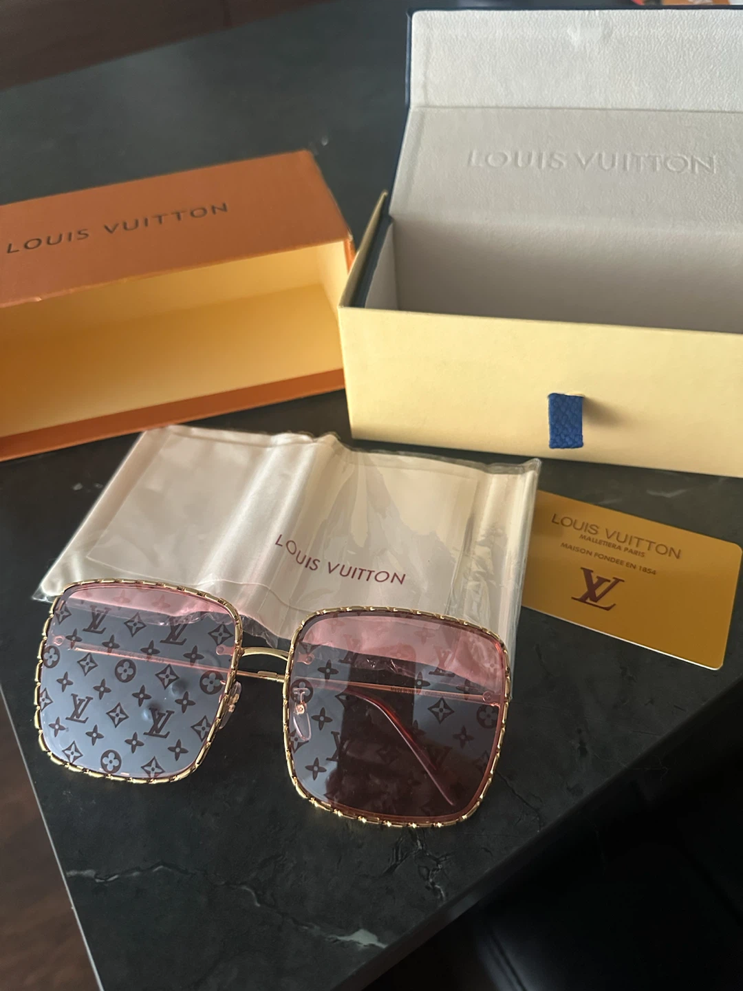 Louis Vuitton Square Sunglasses - photo 2