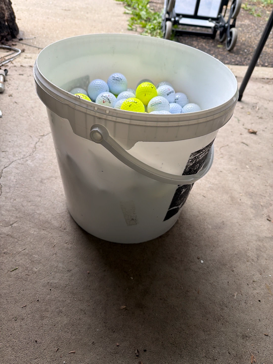 Bucket of Golf Balls - photo 2