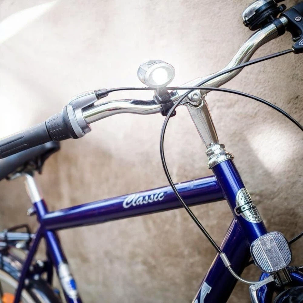 LED Bicycle Headlight with Handlebar Mount New - photo 2
