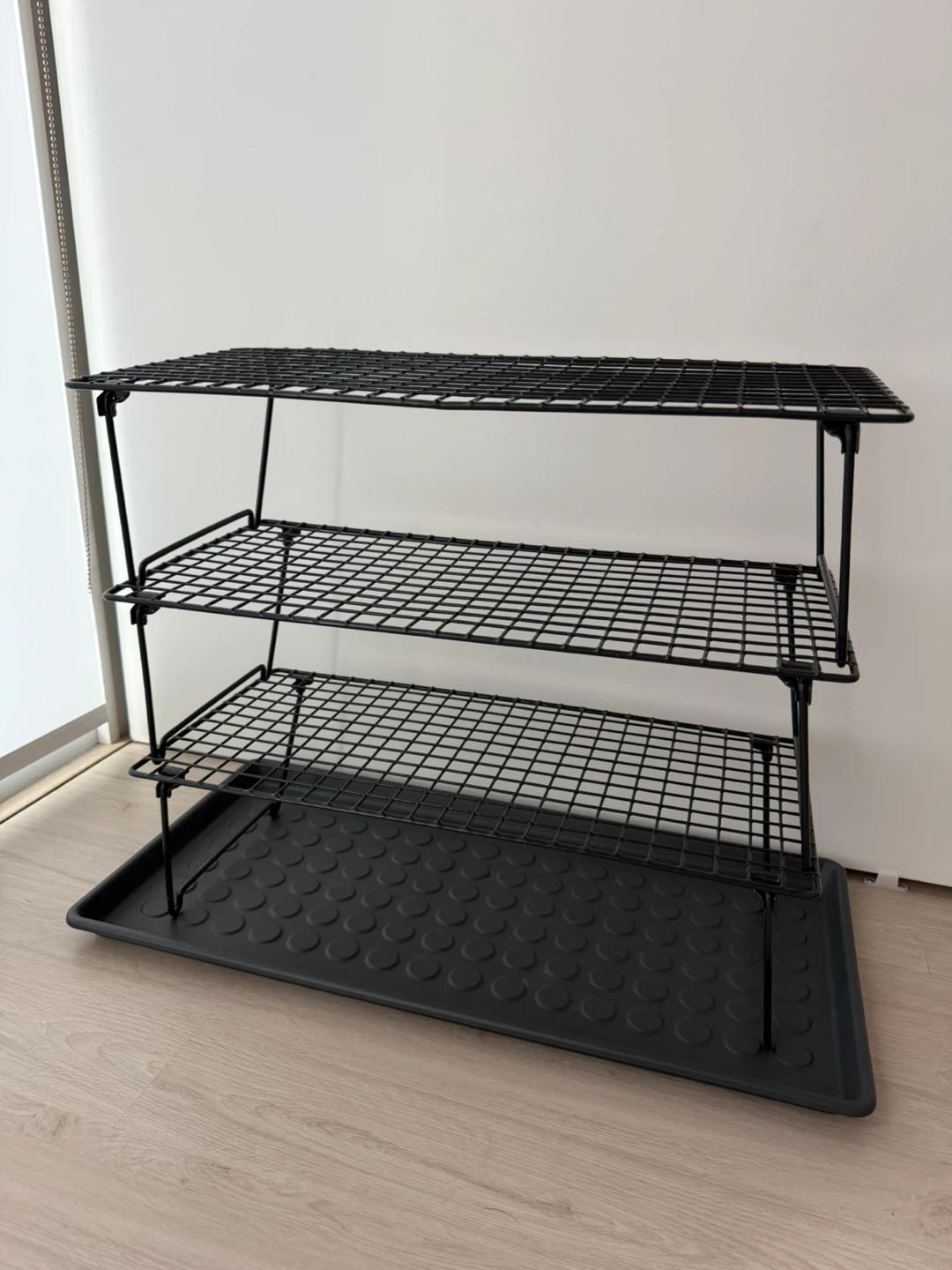 3-Tier Black Wire Shoe Rack with Tray