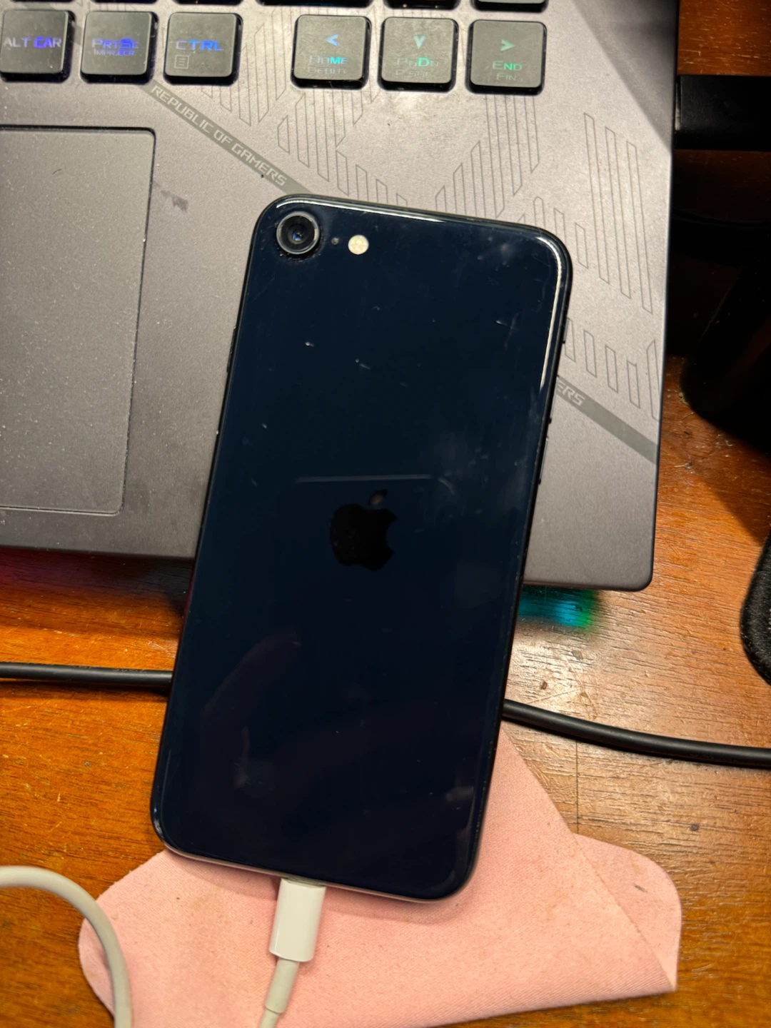Apple iPhone SE (2nd generation) 64GB - Black - photo 2