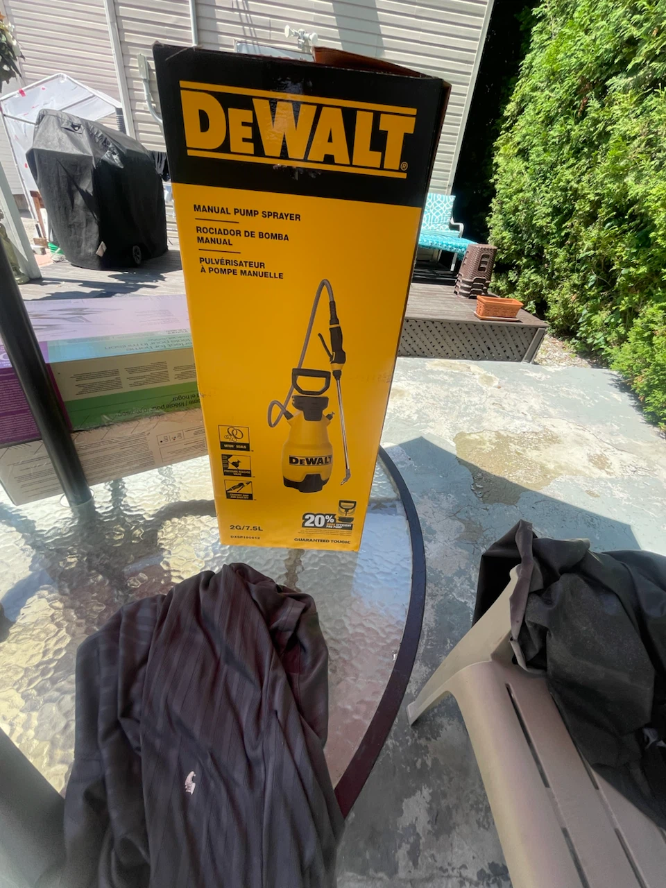 DEWALT Manual Pump Sprayer 2G/7.5L - photo 2