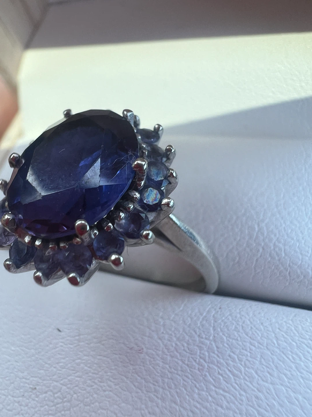 10 k Oval tanzanite Ring with Halo - photo 2