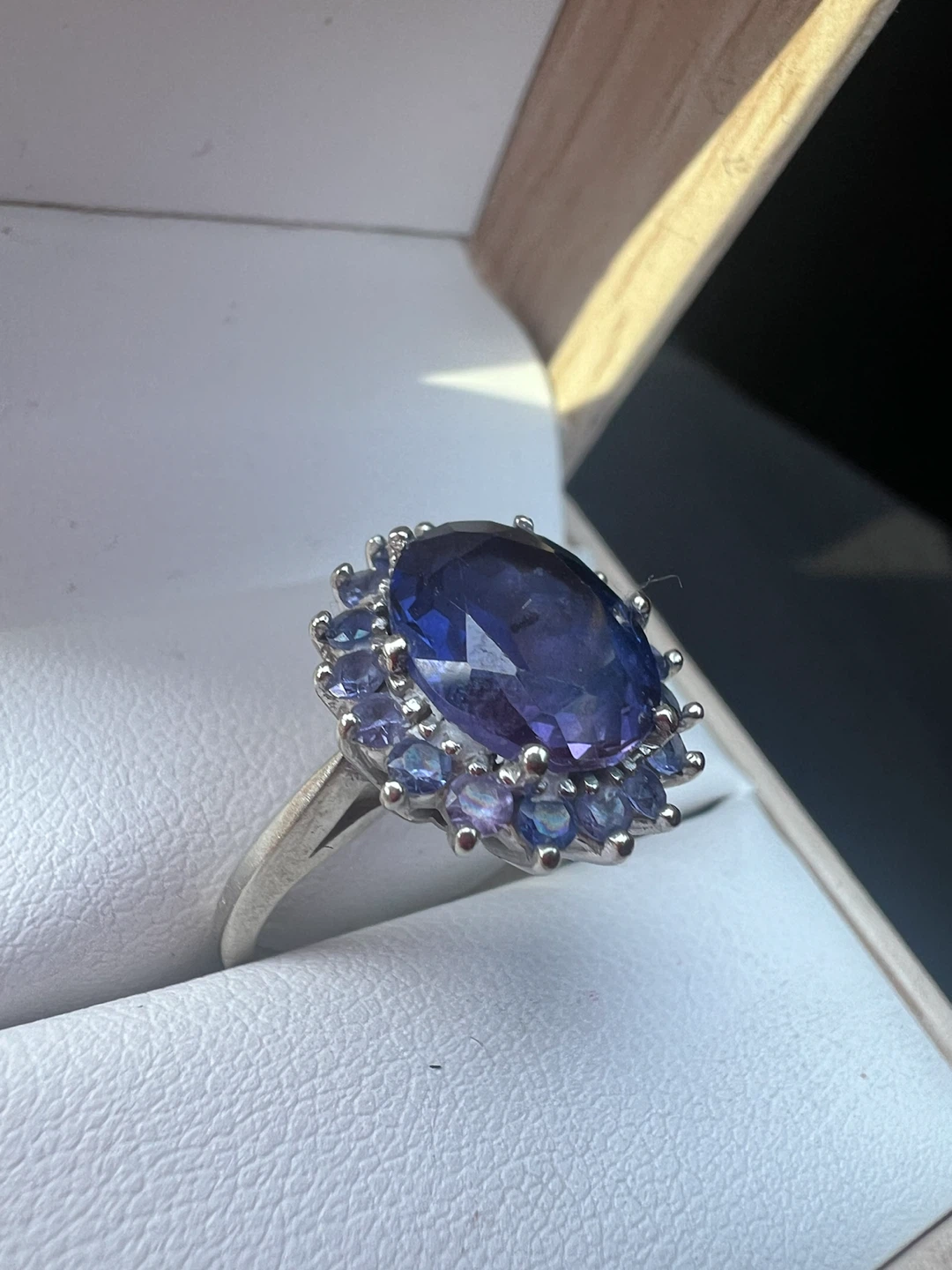 10 k Oval tanzanite Ring with Halo - photo 5