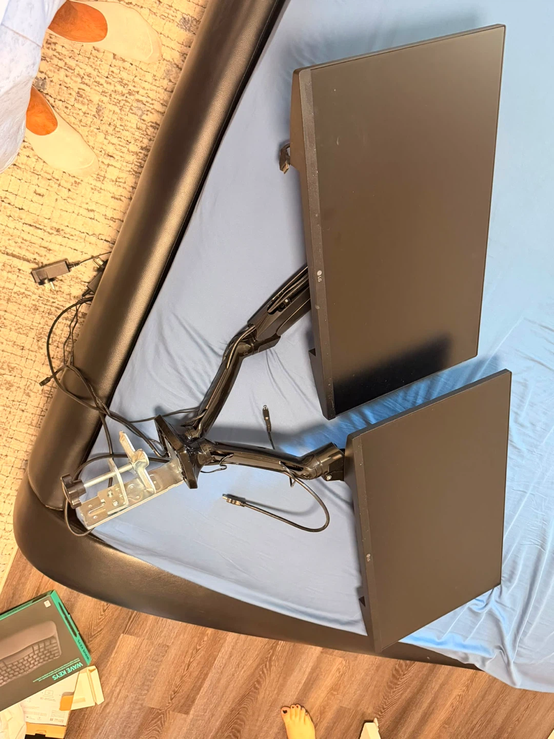 2x LG 24” Full HD 100Hz Monitors + Dual Monitor Arm
