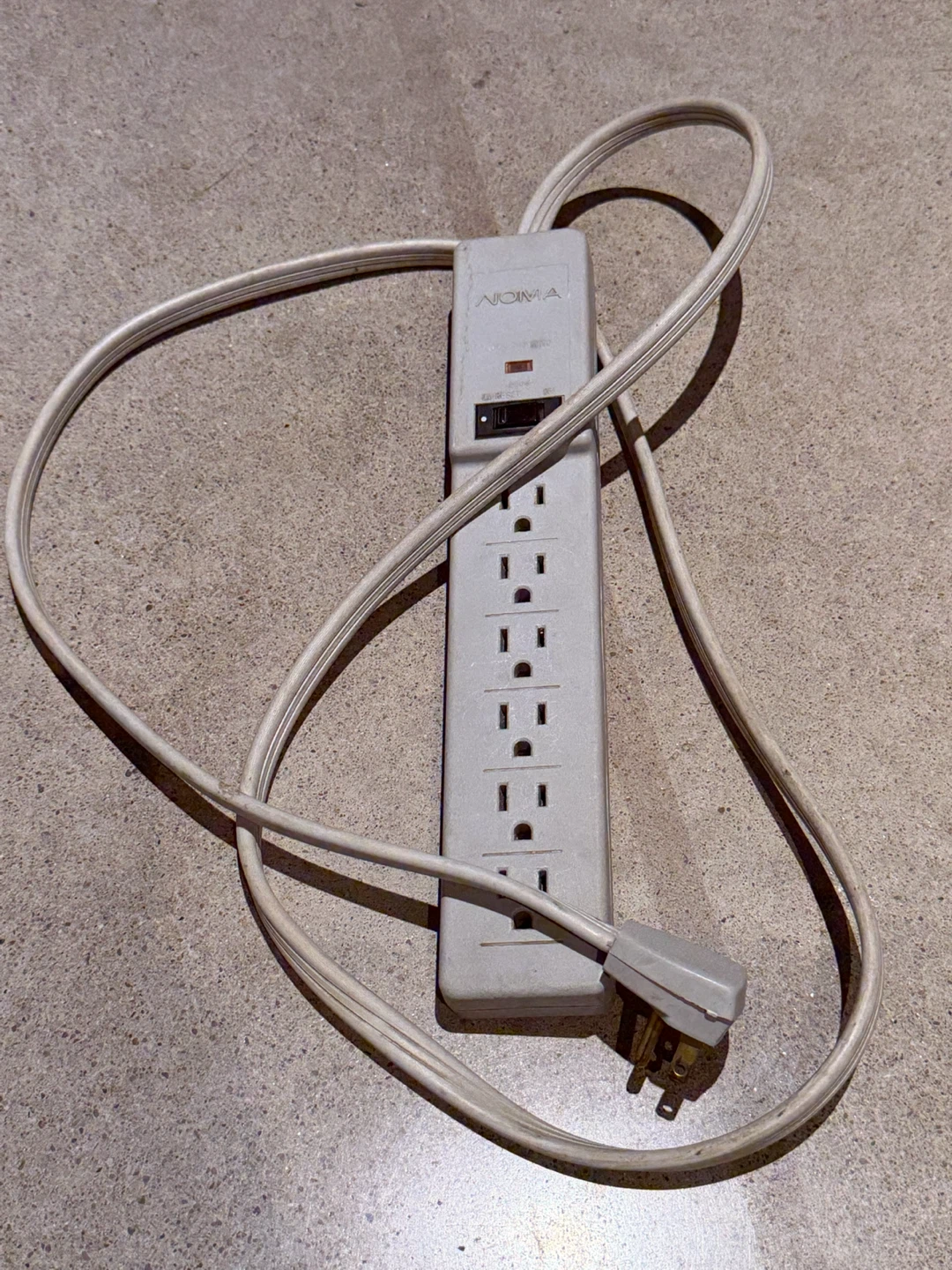 Noma 6-Outlet Surge Protector Power Bar