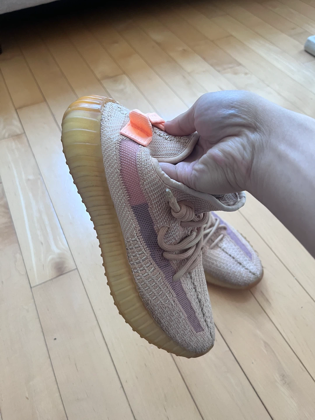 Adidas Yeezy Boost 350 V2 size 6 M - photo 2