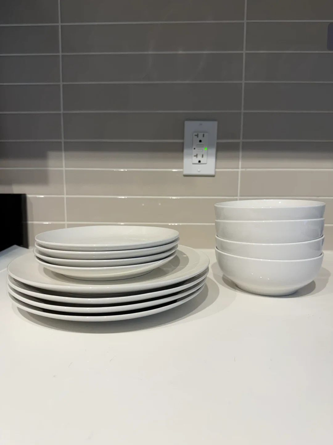 White Ceramic Dinnerware Set