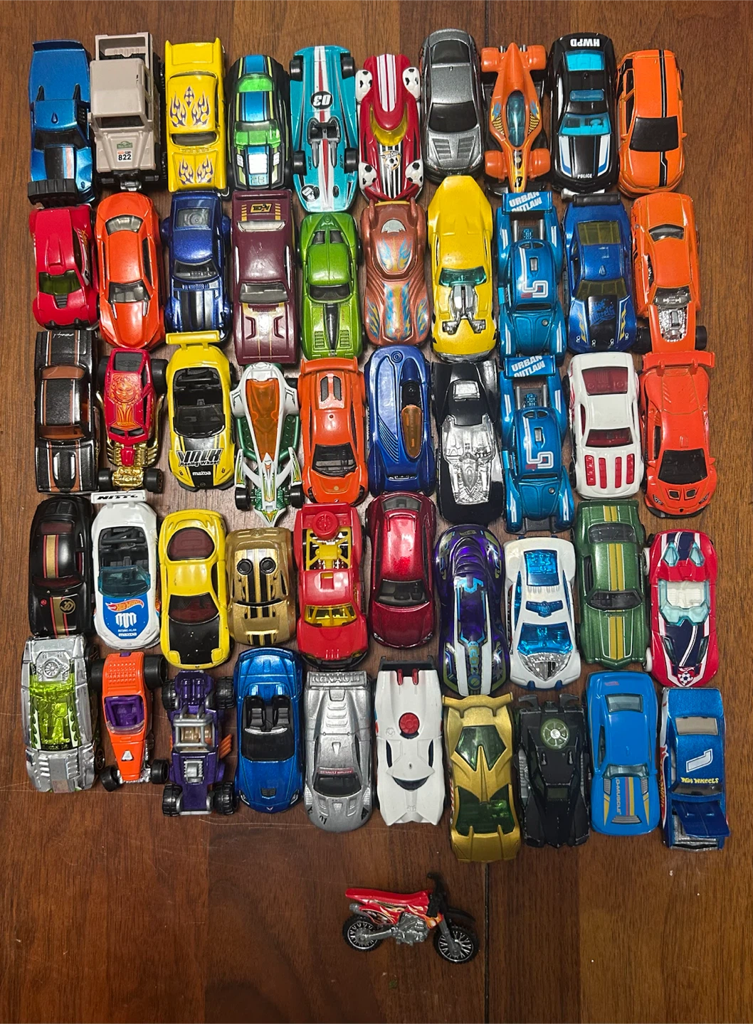 Lot of 150+ Hot Wheels Die-cast Toy Cars - photo 3