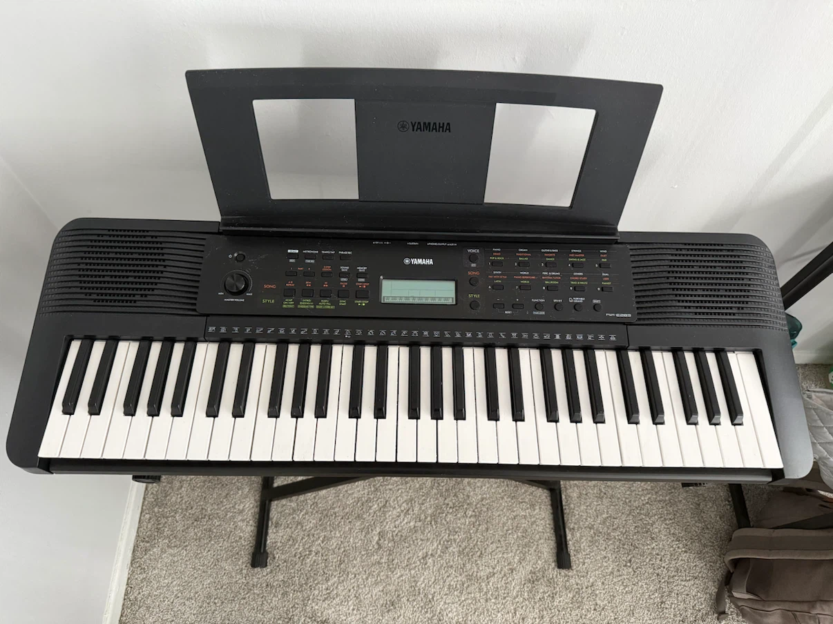 Yamaha PSR-E263 Electronic Keyboard