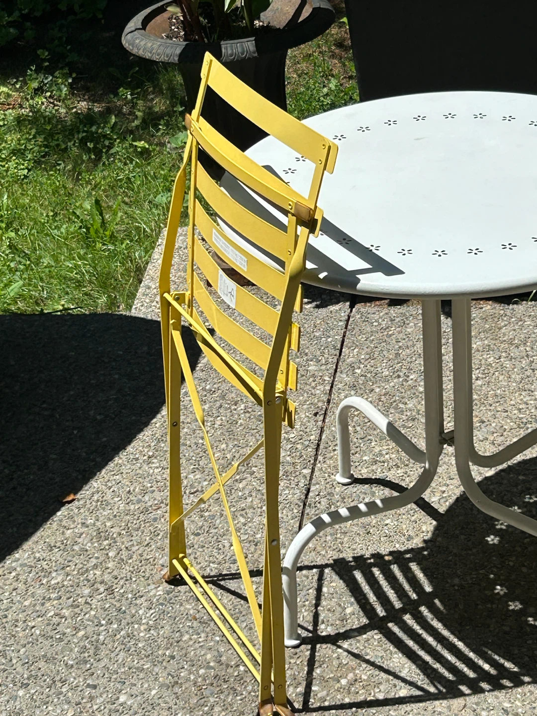 Yellow Metal Bistro Set - Table & 2 Chairs - photo 2