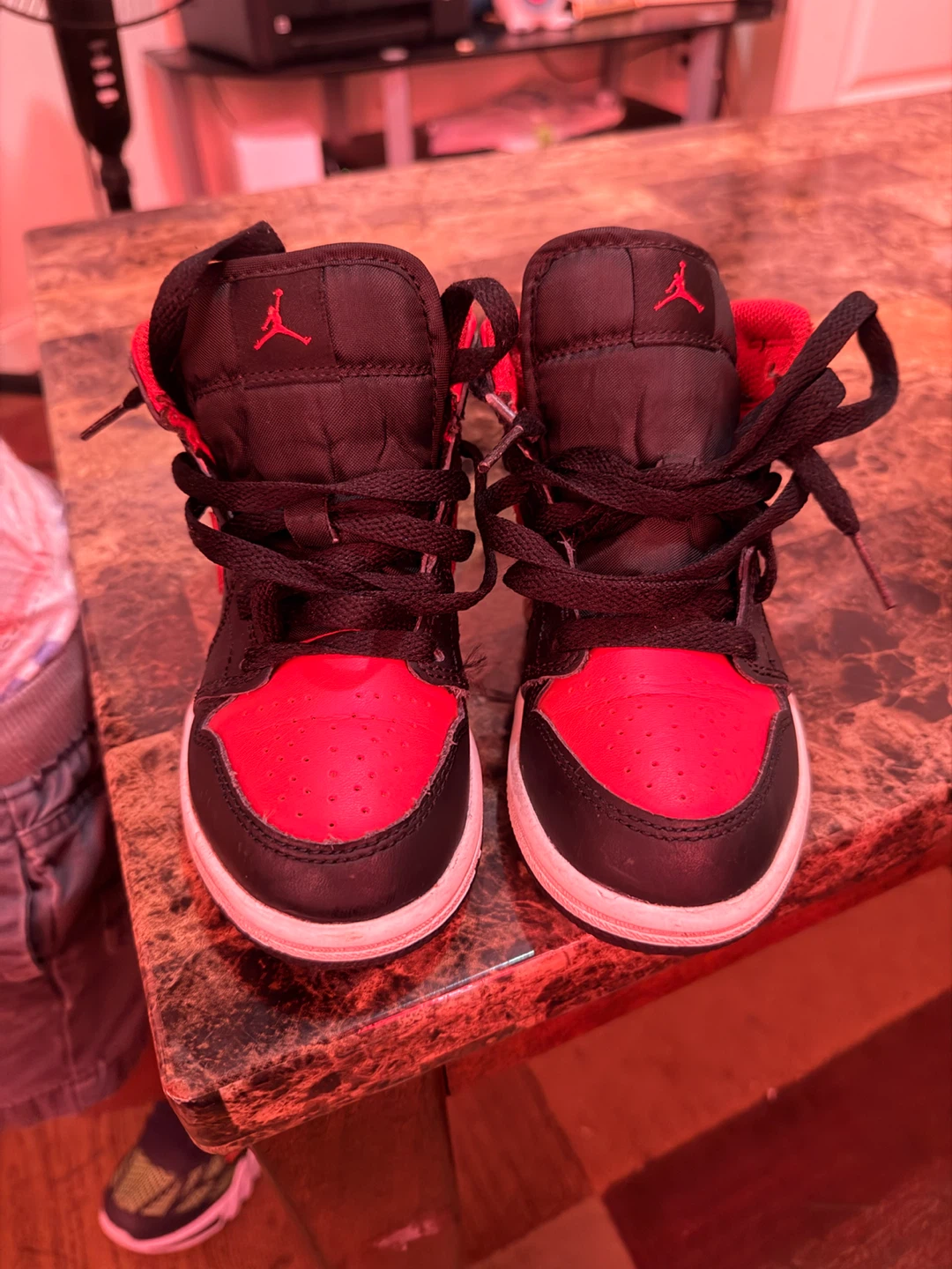 Nike Air Jordan 1 Mid Little Kids Shoes