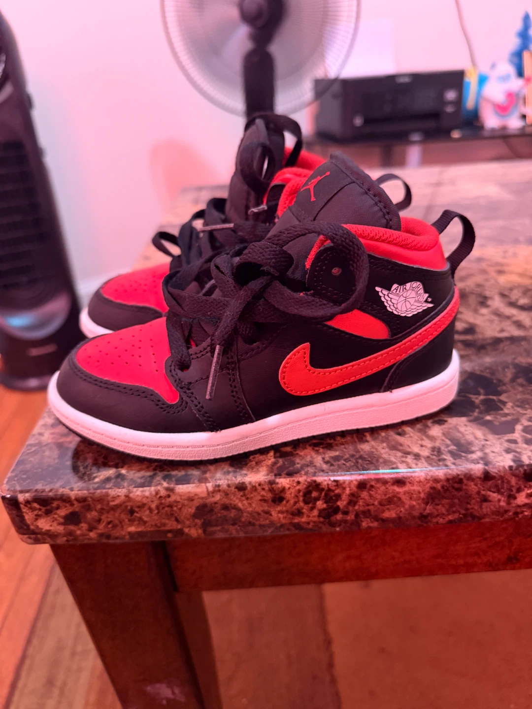 Nike Air Jordan 1 Mid Little Kids Shoes - photo 2
