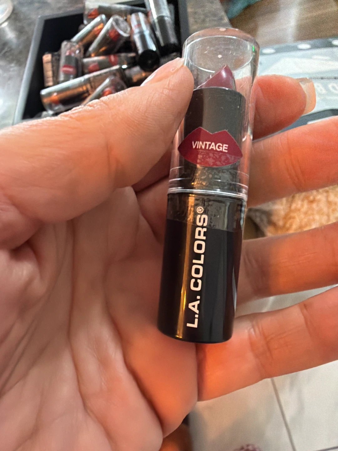 L.A. Colors Vintage Lipstick 4 for 10 dollars - photo 2