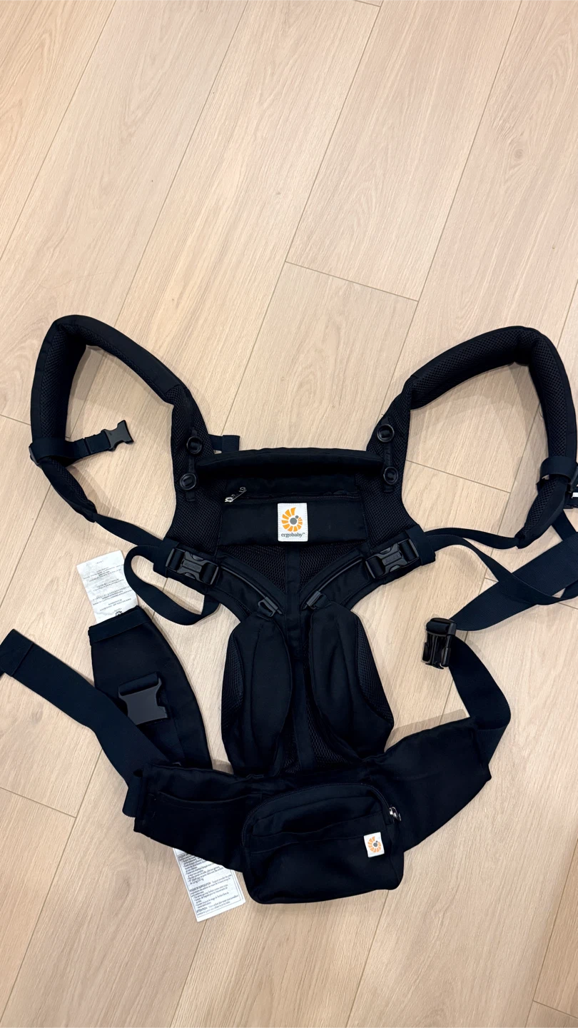 Ergobaby Black Baby Carrier