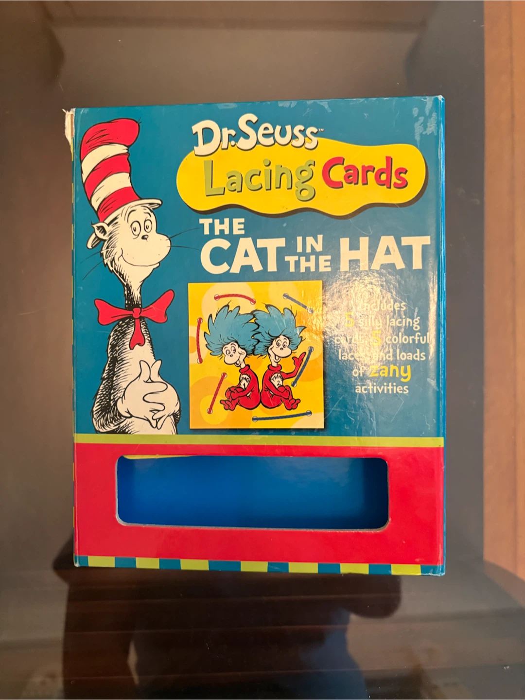 Dr. Seuss The Cat in the Hat Lacing Cards Activity Set